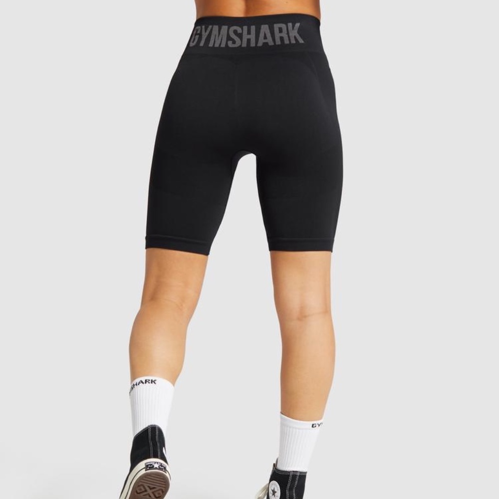Gymshark Flex Cycling Shorts NWOT
